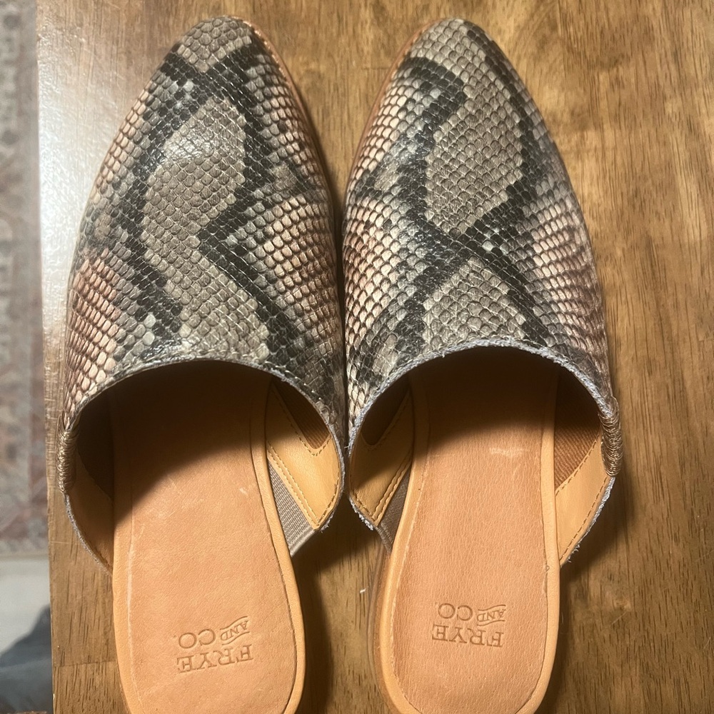 Frye and Co Women's 5.5 Leather Snakeskin Pattern Print Flat Mules
Casual Career